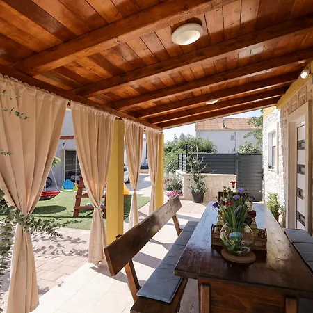 House For A Perfect Island Vacation Dom wakacyjny Vir